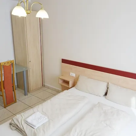 Netflix, Highspeed Internet, Küche, Premium Kabelfernsehen, Queen-size-bett 160×200 Habitación en casa particular Berlín